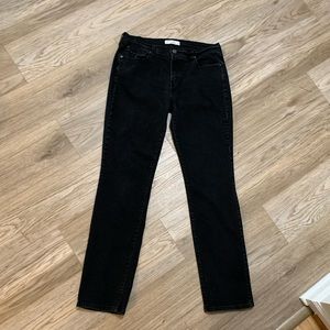 Levi’s 505 black straight legged jeans 12L